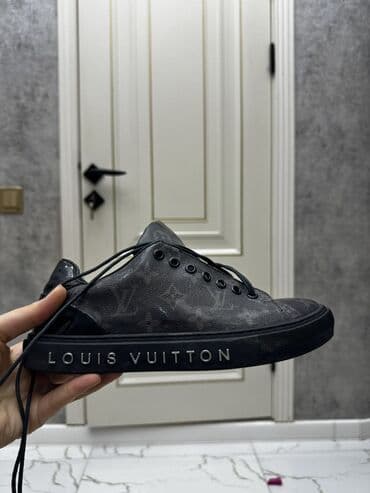 Orginal Louis Vuitton Razmer sehv geldiyi alindigi ucun satilir lalafo.az -da Orginal Louis Vuitton Razmer sehv geldiyi alindigi ucun satilir