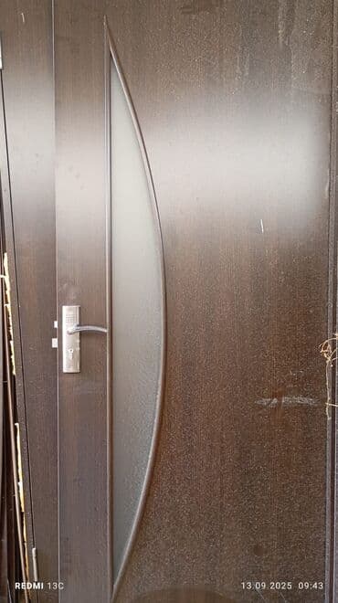 Qonaq otağı üçün İşlənmiş Otaq qapısı Çərçivə ilə, Ünvandan götürmə lalafo.az -da Qonaq otağı üçün İşlənmiş Otaq qapısı Çərçivə ilə, Ünvandan götürmə