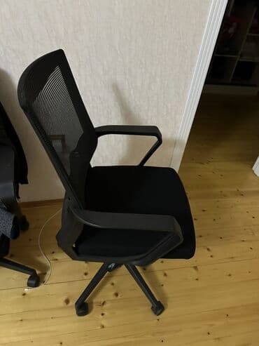 Ofis kreslosu və iş masası dəsti Kreslo: - Rəng: qara - Nəfəsalan tor lalafo.az -da Ofis kreslosu və iş masası dəsti Kreslo: - Rəng: qara - Nəfəsalan tor