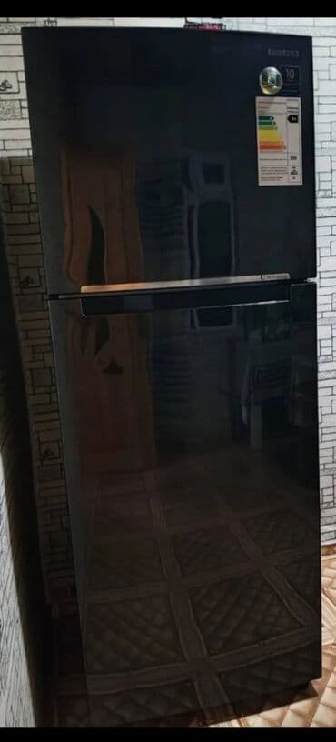 İşlənmiş 2 qapılı Samsung Soyuducu Satılır, rəng - Qara lalafo.az -da İşlənmiş 2 qapılı Samsung Soyuducu Satılır, rəng - Qara