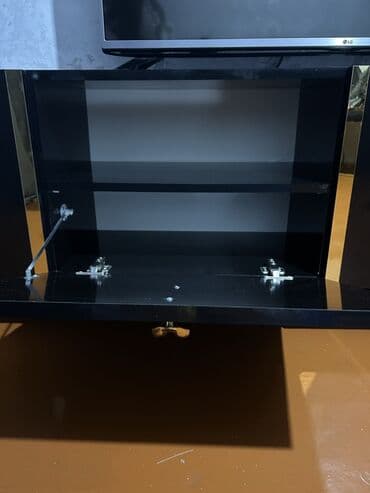 Yeni, Düz TV altlığı, Polkalı lalafo.az -da Yeni, Düz TV altlığı, Polkalı