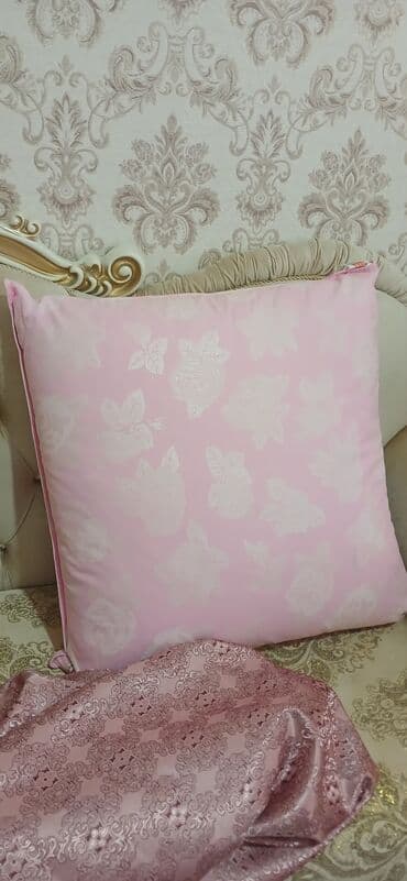Dekorativ Yeni Sadə Yastıq lalafo.az -da Dekorativ Yeni Sadə Yastıq