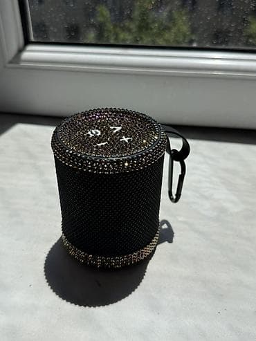 Amerikadan almisham Ela ishleyir Parlaq bəzəkli portativ Bluetooth at lalafo.az Amerikadan almisham Ela ishleyir Parlaq bəzəkli portativ Bluetooth