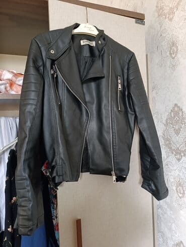 Qara rəngli qadın biker üslublu dərili gödəkçə (Demont Paris) lalafo.az -da Qara rəngli qadın biker üslublu dərili gödəkçə (Demont Paris)