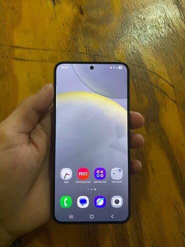 Samsung Galaxy S24, 128 GB, rəng - Qara, Barmaq izi, Face ID lalafo.az -da Samsung Galaxy S24, 128 GB, rəng - Qara, Barmaq izi, Face ID