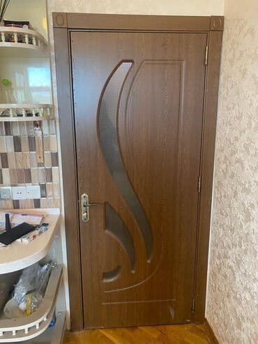İşlənmiş Otaq qapısı Naliçnik ilə, Zəmanətsiz, Ünvandan götürmə lalafo.az -da İşlənmiş Otaq qapısı Naliçnik ilə, Zəmanətsiz, Ünvandan götürmə