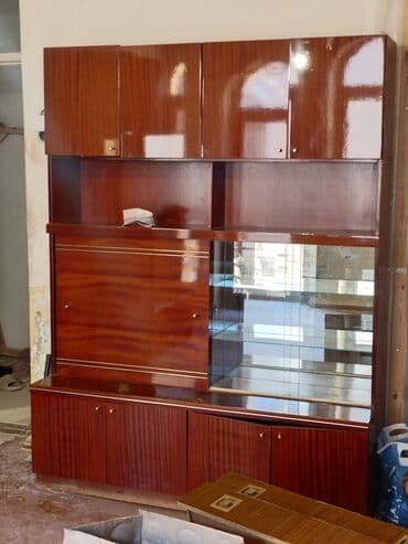 Klassik sovet dövrü mebel dəsti temennasiz verilir. Buzovna qes. - lalafo.az -da Klassik sovet dövrü mebel dəsti temennasiz verilir. Buzovna qes. -