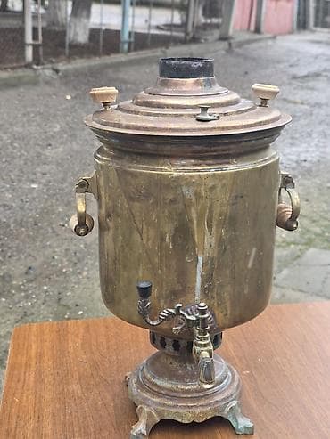 Məhsul: Mis samovar (köhnə tip, kömür/odla işləyən) Xüsusiyyətlər: - lalafo.az -da Məhsul: Mis samovar (köhnə tip, kömür/odla işləyən) Xüsusiyyətlər: -
