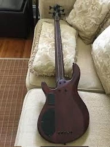 Bas gitaralar: 5 simli Bass Gitara satılır - Korpus: natural ağac naxışını göstərən lalafo.az -da — 3 Bas gitaralar: 5 simli Bass Gitara satılır - Korpus: natural ağac naxışını göstərən — 3