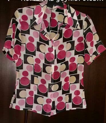 Qadın köynəyi/bluz - Dizayn: Qrafik naxışlı – qara kvadratlar üzərində lalafo.az -da Qadın köynəyi/bluz - Dizayn: Qrafik naxışlı – qara kvadratlar üzərində