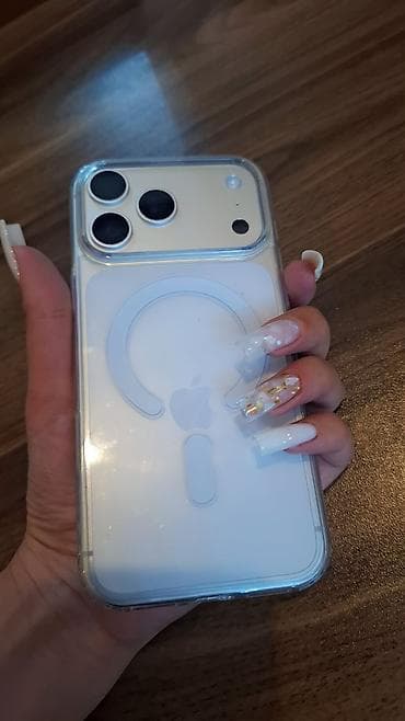 İphone 17 pro max satıram. 6 ayın telefonudur heç bir problemi yoxdur at lalafo.az İphone 17 pro max satıram. 6 ayın telefonudur heç bir problemi yoxdur