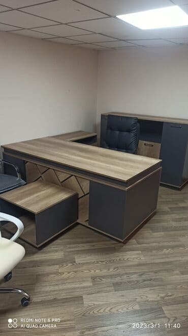 Ofis mebel dəsti – rəhbər masa və şkaf.kreslo daxil deyil qiymete - lalafo.az -da Ofis mebel dəsti – rəhbər masa və şkaf.kreslo daxil deyil qiymete -