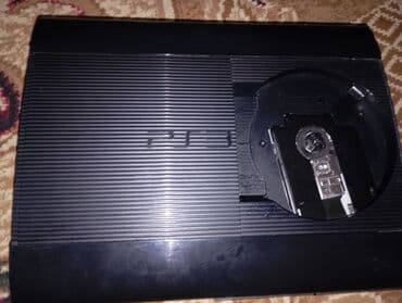 PlayStation 3 Modelidir 49 oyunlu 2 joystick ilə kabelləri hamısı var lalafo.az -da PlayStation 3 Modelidir 49 oyunlu 2 joystick ilə kabelləri hamısı var