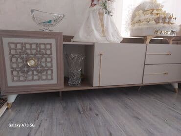 Düz TV altlığı, Polkalı lalafo.az -da Düz TV altlığı, Polkalı