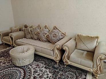 Klassik üslubda yumşaq mebel dəsti - Rəng: bej/krem tonları, qızılı lalafo.az -da Klassik üslubda yumşaq mebel dəsti - Rəng: bej/krem tonları, qızılı