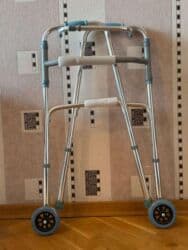 Tekerlidir.yenidir. 70 manata satilir.unvan xalqlar metrosunun lalafo.az -da Tekerlidir.yenidir. 70 manata satilir.unvan xalqlar metrosunun