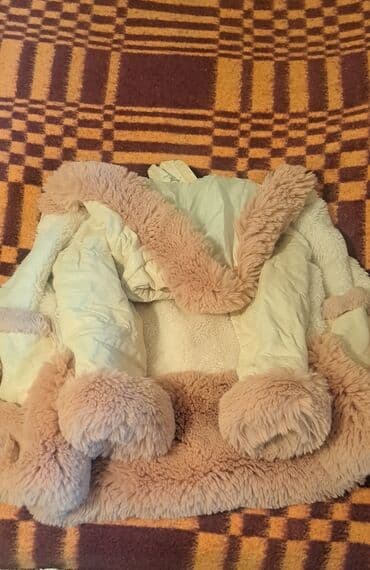 Tecili satilir cox rahat paltodur ve qalindir usaq ucun lalafo.az -da Tecili satilir cox rahat paltodur ve qalindir usaq ucun