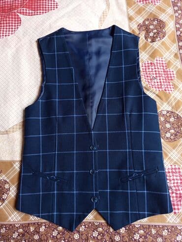 Jiletka S razmer elə də çox geynilməyib. Qiyməti 10 azn lalafo.az -da Jiletka S razmer elə də çox geynilməyib. Qiyməti 10 azn