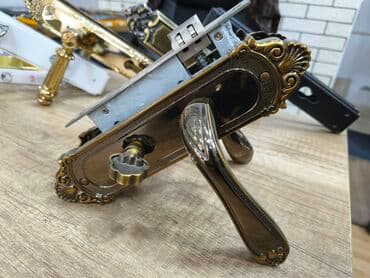 Qapı naliçnikləri: Klassik üslublu qapı dəstəyi və kilid mexanizmi - Material lalafo.az -da — 1 Qapı naliçnikləri: Klassik üslublu qapı dəstəyi və kilid mexanizmi - Material — 1