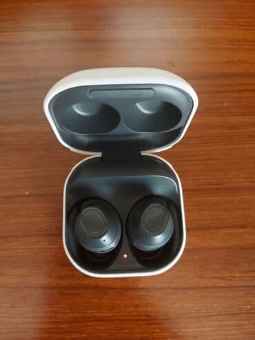 İşlənmiş Simsiz (Bluetooth) Qulaqcıqlar, rəng - Ağ lalafo.az -da İşlənmiş Simsiz (Bluetooth) Qulaqcıqlar, rəng - Ağ