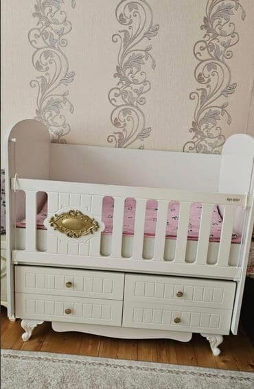 Oğlan və qız üçün, Dördbucaq, Beşik, Dəstsiz, Matras ilə, Yellənmə mexanizmsiz lalafo.az -da Oğlan və qız üçün, Dördbucaq, Beşik, Dəstsiz, Matras ilə, Yellənmə mexanizmsiz