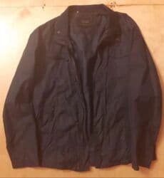 Qara kurtka satılır.Ölçüsü XL.Çeşidlər var. Real alıcılar əlaqə lalafo.az -da Qara kurtka satılır.Ölçüsü XL.Çeşidlər var. Real alıcılar əlaqə