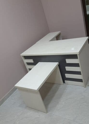 Yeni, Müdir üçün, Künc masa lalafo.az -da Yeni, Müdir üçün, Künc masa