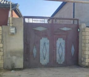 Потолок: Darvaza satilir 450 ³⁰manat hec bir çuruyu pasi yoxdu Eni 3.20 hu at lalafo.az — 1 Потолок: Darvaza satilir 450 ³⁰manat hec bir çuruyu pasi yoxdu Eni 3.20 hu — 1