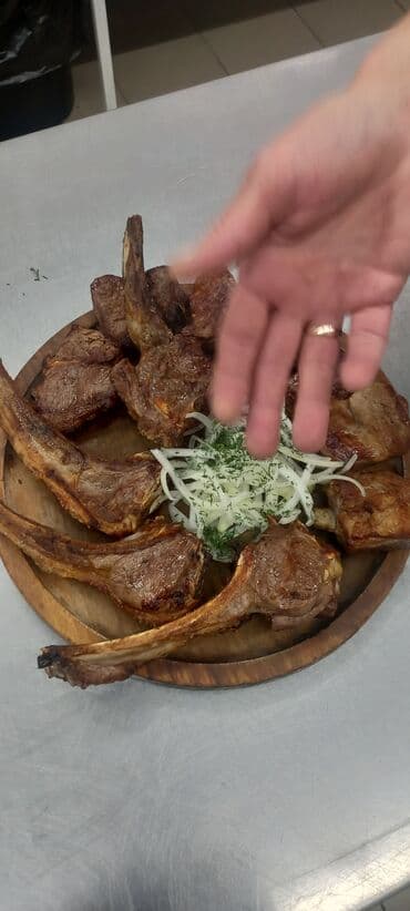 Hostes, qeydiyyatçılar: Manqalçı, kababçı, 50 il, 6 ildən artıq təcrübə lalafo.az -da — 4 Hostes, qeydiyyatçılar: Manqalçı, kababçı, 50 il, 6 ildən artıq təcrübə — 4