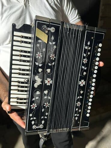 Fleytalar: Zakaz qarmon satılır. Yarı viatka 6 plana mikrafon 31 qruntik. Təzə lalafo.az -da — 11 Fleytalar: Zakaz qarmon satılır. Yarı viatka 6 plana mikrafon 31 qruntik. Təzə — 11