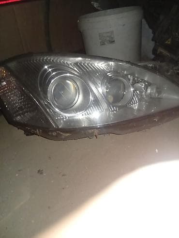 Sol, Yaxın və uzaq vuran işıqlar Mercedes-Benz, Orijinal lalafo.az -da Sol, Yaxın və uzaq vuran işıqlar Mercedes-Benz, Orijinal