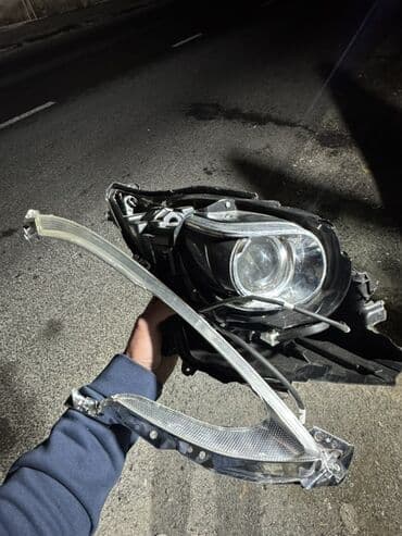 Sağ, Yaxın və uzaq vuran işıqlar Toyota, 2017 il, Orijinal, İşlənmiş lalafo.az -da Sağ, Yaxın və uzaq vuran işıqlar Toyota, 2017 il, Orijinal, İşlənmiş