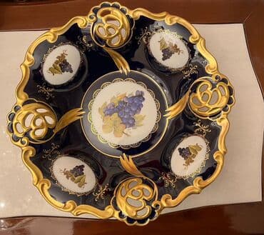 Kobalt 2 eded var.Tünd göy rəngdə, qızılı haşiyəli və üzüm təsvirləri lalafo.az -da Kobalt 2 eded var.Tünd göy rəngdə, qızılı haşiyəli və üzüm təsvirləri