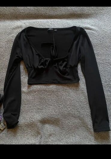 Qara rəngli, uzunqol qadın bluzu lalafo.az -da Qara rəngli, uzunqol qadın bluzu