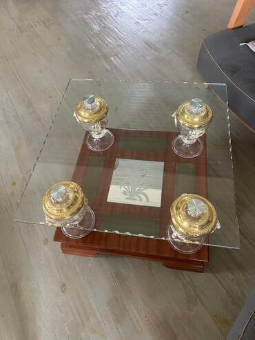 Журнальный стол 90см/90см
Стекло дерево lalafo.az -da Журнальный стол 90см/90см
Стекло дерево