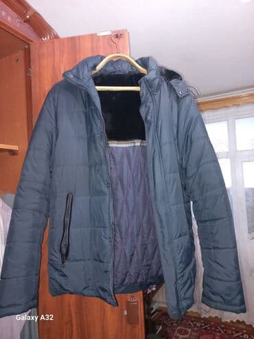 Çox keyfiyyətli qış və payız kurtkası.54 ölçüdür.Təzədir və lalafo.az -da Çox keyfiyyətli qış və payız kurtkası.54 ölçüdür.Təzədir və