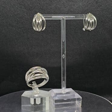 Dəstə daxildir: Sırğa, Gümüş lalafo.az -da Dəstə daxildir: Sırğa, Gümüş