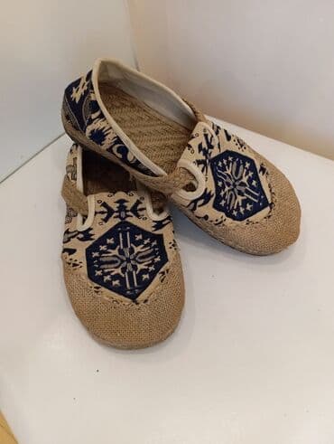 Etno üslublu kətan espadri lər - Rəng: bej üstündə tünd mavi naxışlı lalafo.az -da Etno üslublu kətan espadri lər - Rəng: bej üstündə tünd mavi naxışlı