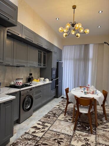 28 May 3 otaqli menzil kiraye verilir umumi sahesi 130 Kcm 17/15 lalafo.az -da 28 May 3 otaqli menzil kiraye verilir umumi sahesi 130 Kcm 17/15