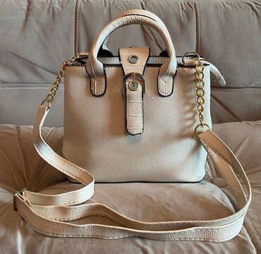 Türkiyə"Baglovis"markası çox keyfiyyətli komfortlu çantadır.Çanta həm lalafo.az -da Türkiyə"Baglovis"markası çox keyfiyyətli komfortlu çantadır.Çanta həm