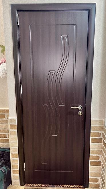 İki ədəd daxili otaq qapısı satılır. - Material: MDF/laminat üzlü lalafo.az -da İki ədəd daxili otaq qapısı satılır. - Material: MDF/laminat üzlü