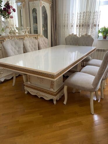 Qonaq otağı üçün, İşlənmiş, Açılmayan, Kvadrat masa, 8 stul lalafo.az -da Qonaq otağı üçün, İşlənmiş, Açılmayan, Kvadrat masa, 8 stul