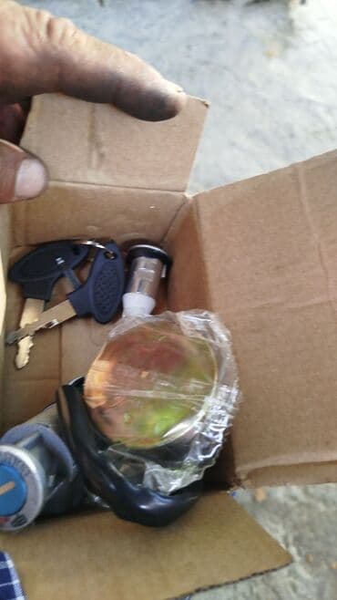 Motosiklet üçün açarlı kontakt və kilid dəsti Tərkib: - Açarlı lalafo.az -da Motosiklet üçün açarlı kontakt və kilid dəsti Tərkib: - Açarlı