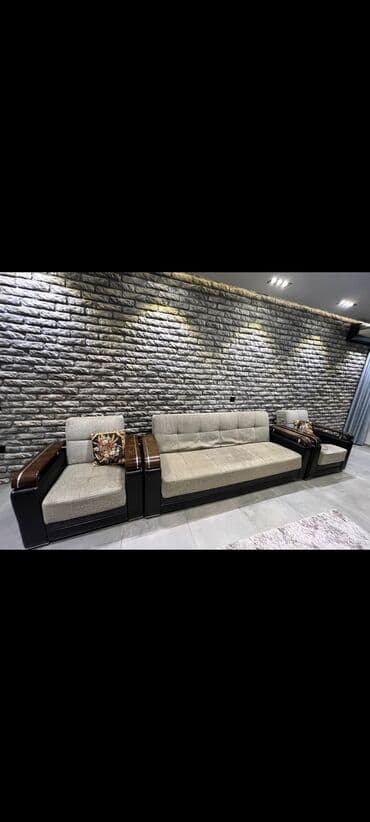 İşlənmiş, Divan, 2 kreslo, Bazalı, Açılan lalafo.az -da İşlənmiş, Divan, 2 kreslo, Bazalı, Açılan