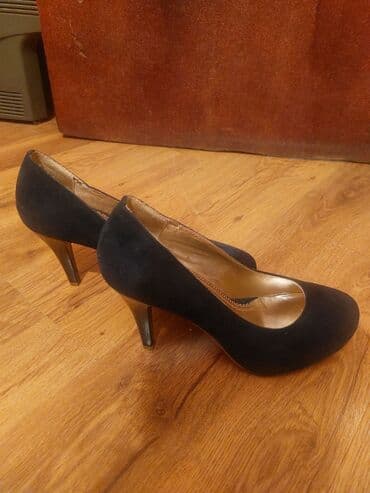 Qadın mavi ayaqqabısı. Yeni, zamşa, əla keyfiyyət. Ölçü 37. Daban lalafo.az -da Qadın mavi ayaqqabısı. Yeni, zamşa, əla keyfiyyət. Ölçü 37. Daban