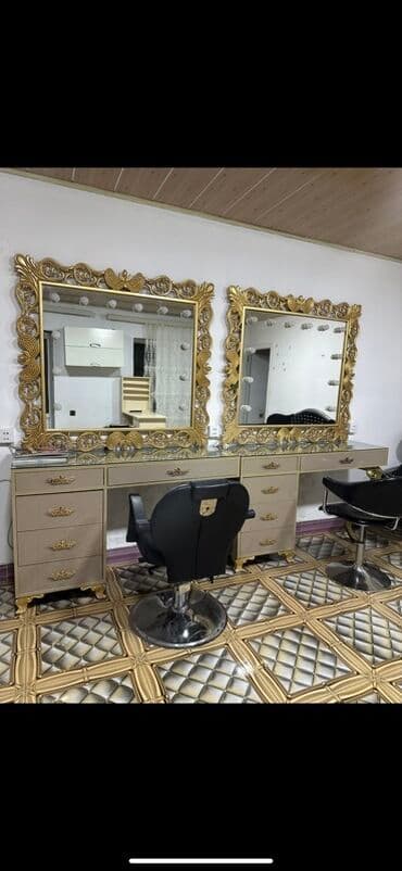 Salon üçün vizaj/kosmetologiya masası dəsti - 2 ədəd böyük dekorativ lalafo.az -da Salon üçün vizaj/kosmetologiya masası dəsti - 2 ədəd böyük dekorativ