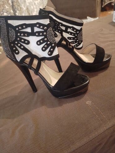 Tuflilər, Ölçü: 38, rəng - Qara, İşlənmiş lalafo.az -da Tuflilər, Ölçü: 38, rəng - Qara, İşlənmiş