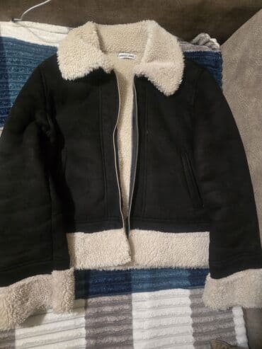 Gödəkçə L razmer yazılıb. 50-60 kq arası adam geyinir. Qiymət 30 manat lalafo.az -da Gödəkçə L razmer yazılıb. 50-60 kq arası adam geyinir. Qiymət 30 manat