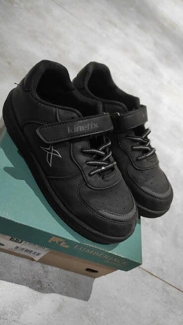Kinetix firmasi. 35 razmer. Cox az geyinilib ela veziyetdedi. Flodan lalafo.az -da Kinetix firmasi. 35 razmer. Cox az geyinilib ela veziyetdedi. Flodan