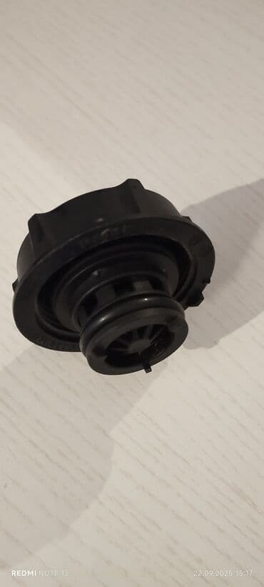 Другие детали системы охлаждения и нагревания: Məhsul: Avtomobil radiator/soyuducu sisteminin qapağı - Üst hissədə at lalafo.az — 4 Другие детали системы охлаждения и нагревания: Məhsul: Avtomobil radiator/soyuducu sisteminin qapağı - Üst hissədə — 4